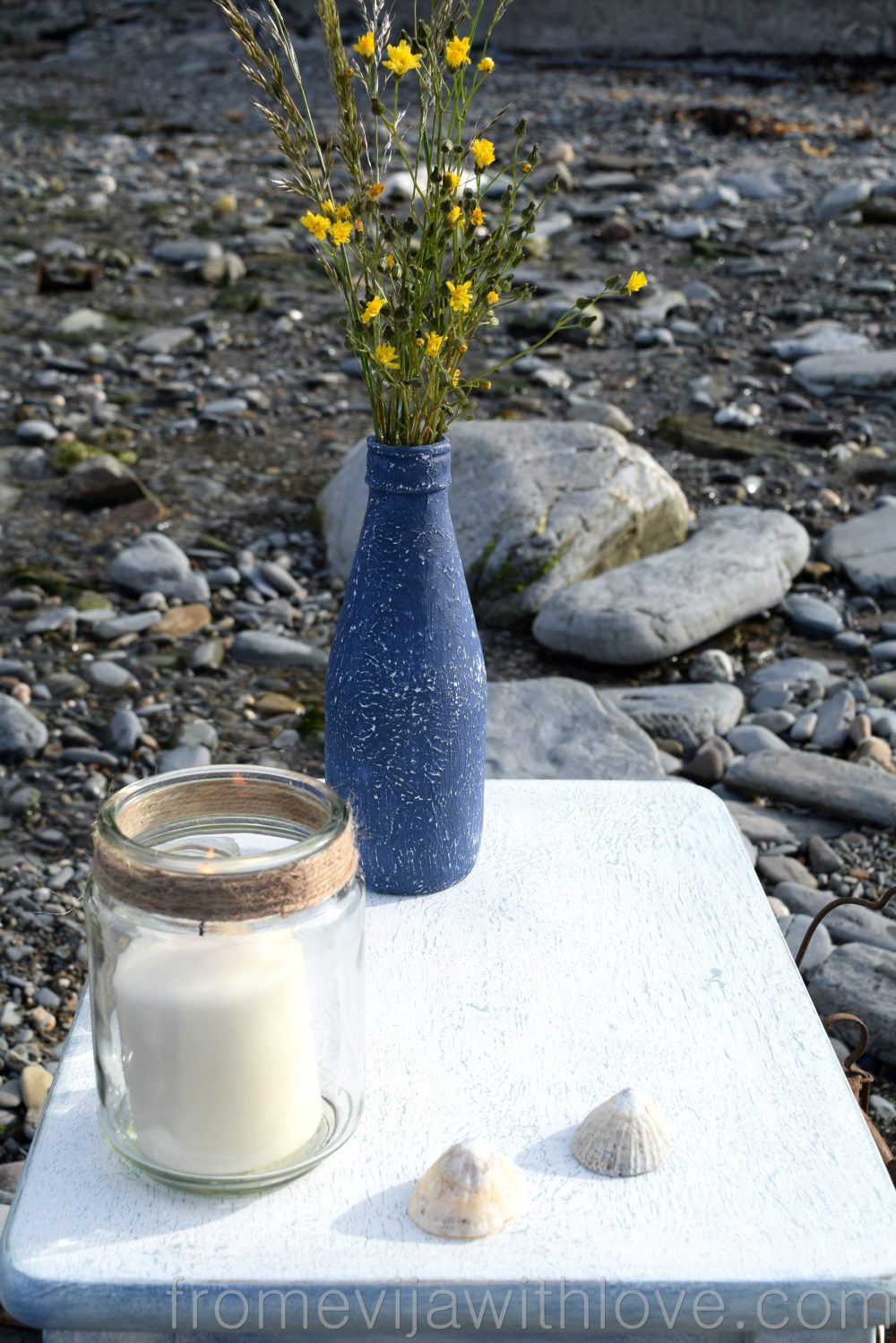 glass-jar-twine