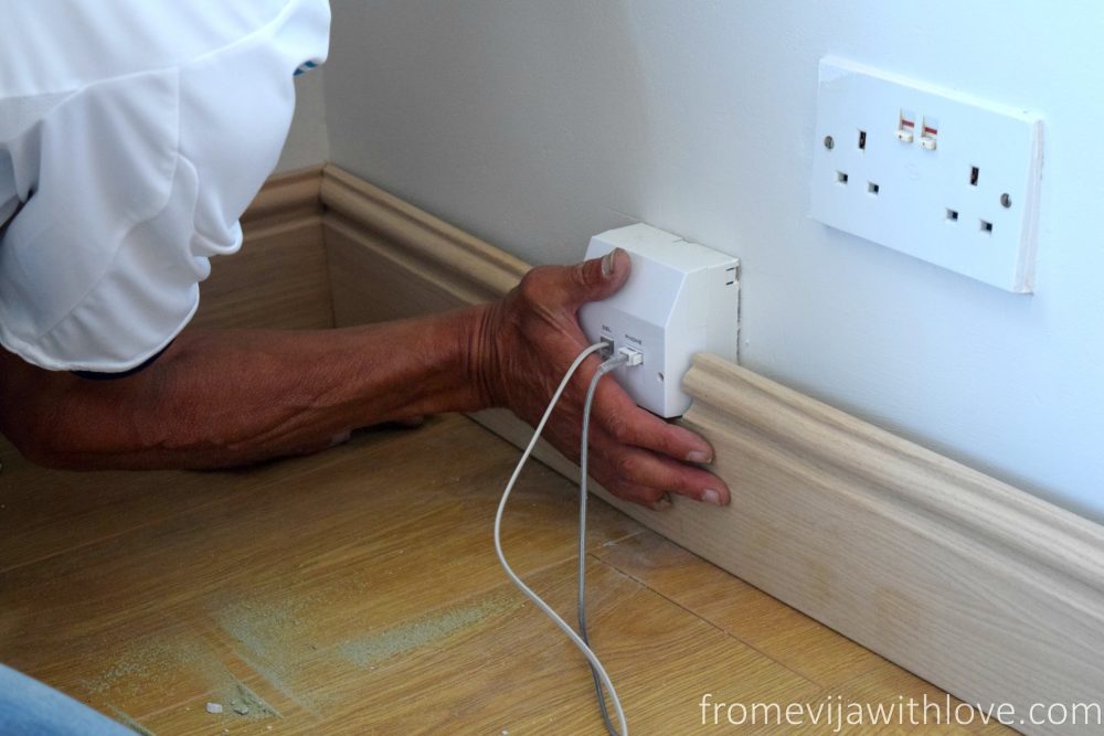 installing-skirting-boards
