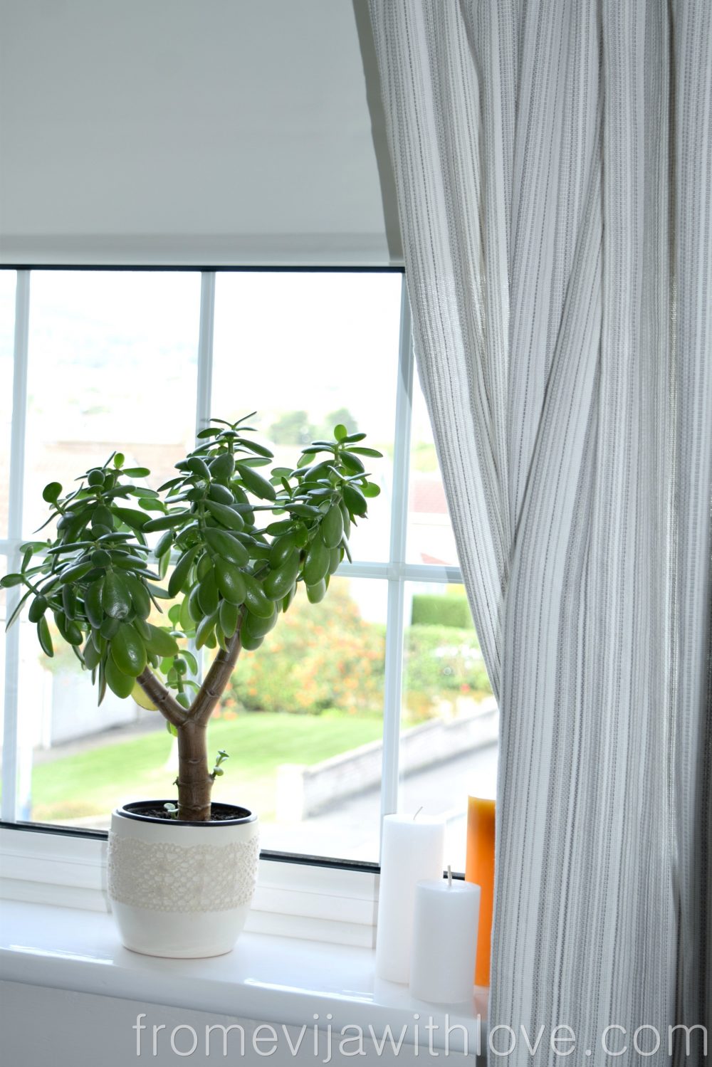 living-room-blind