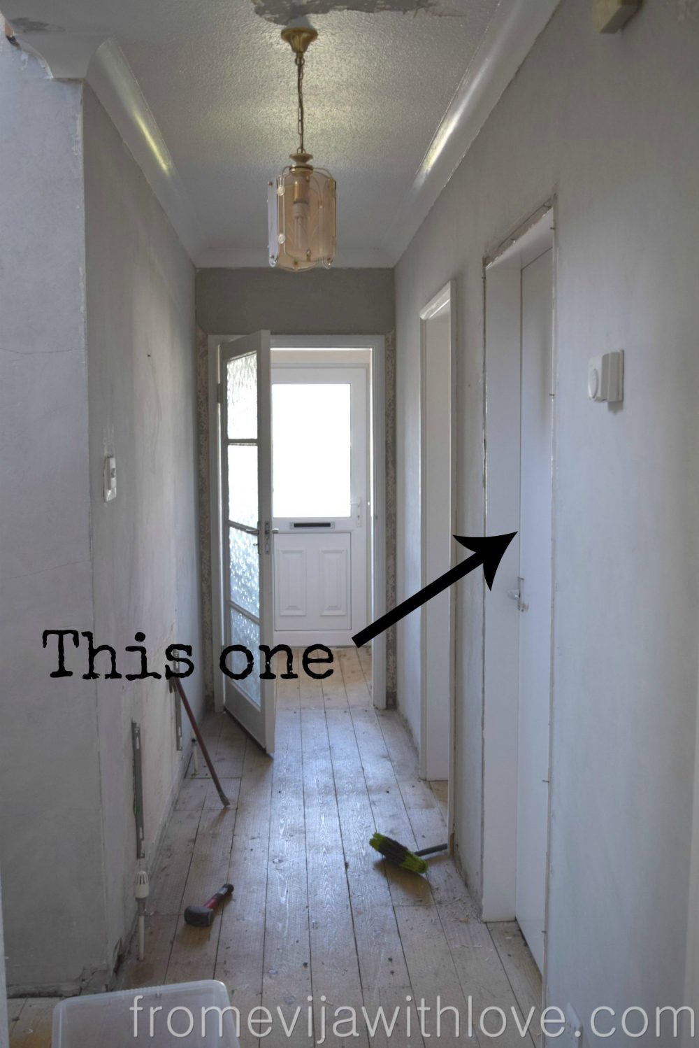 hallway-before-arrow