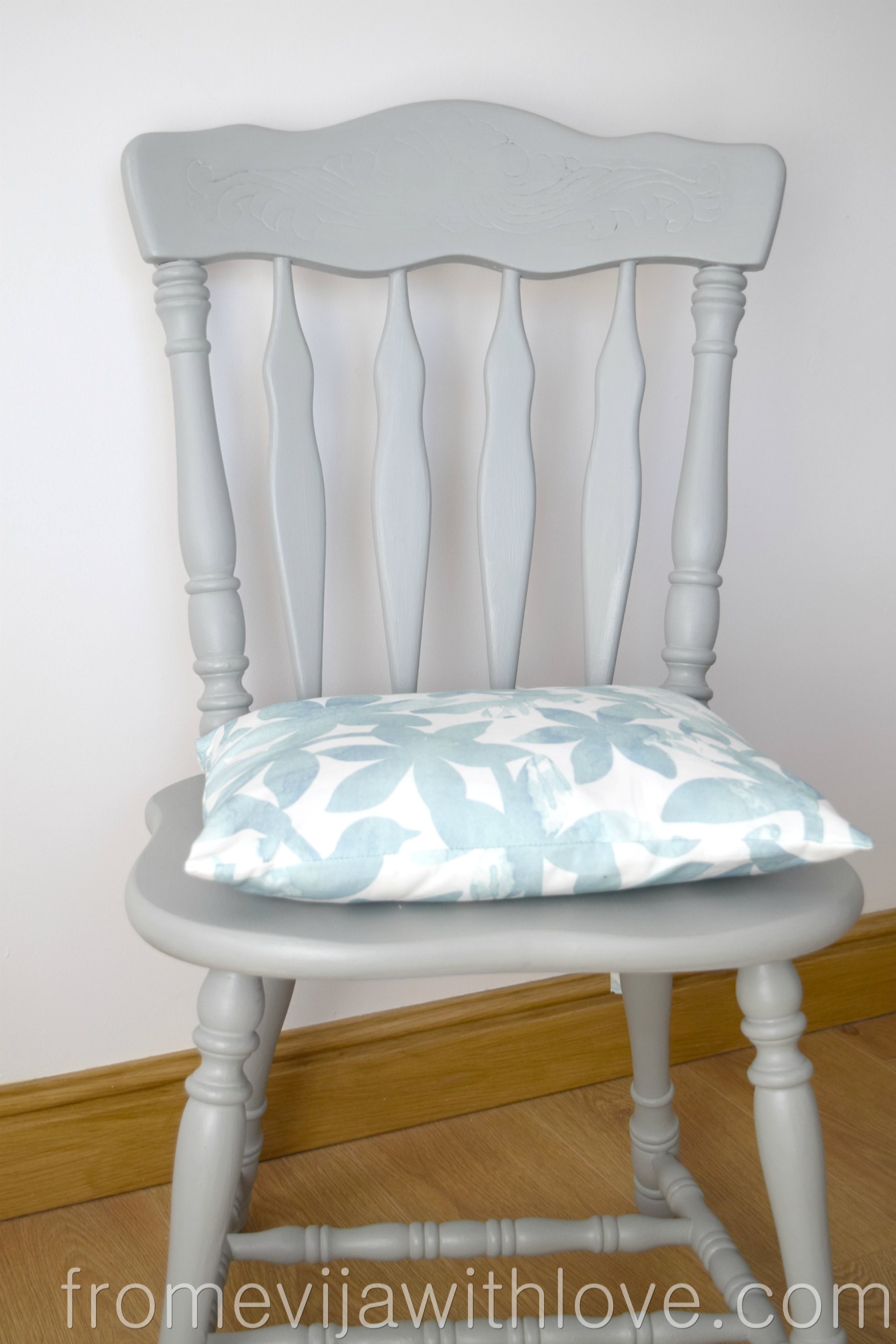 DIY chair cushion easy step by step