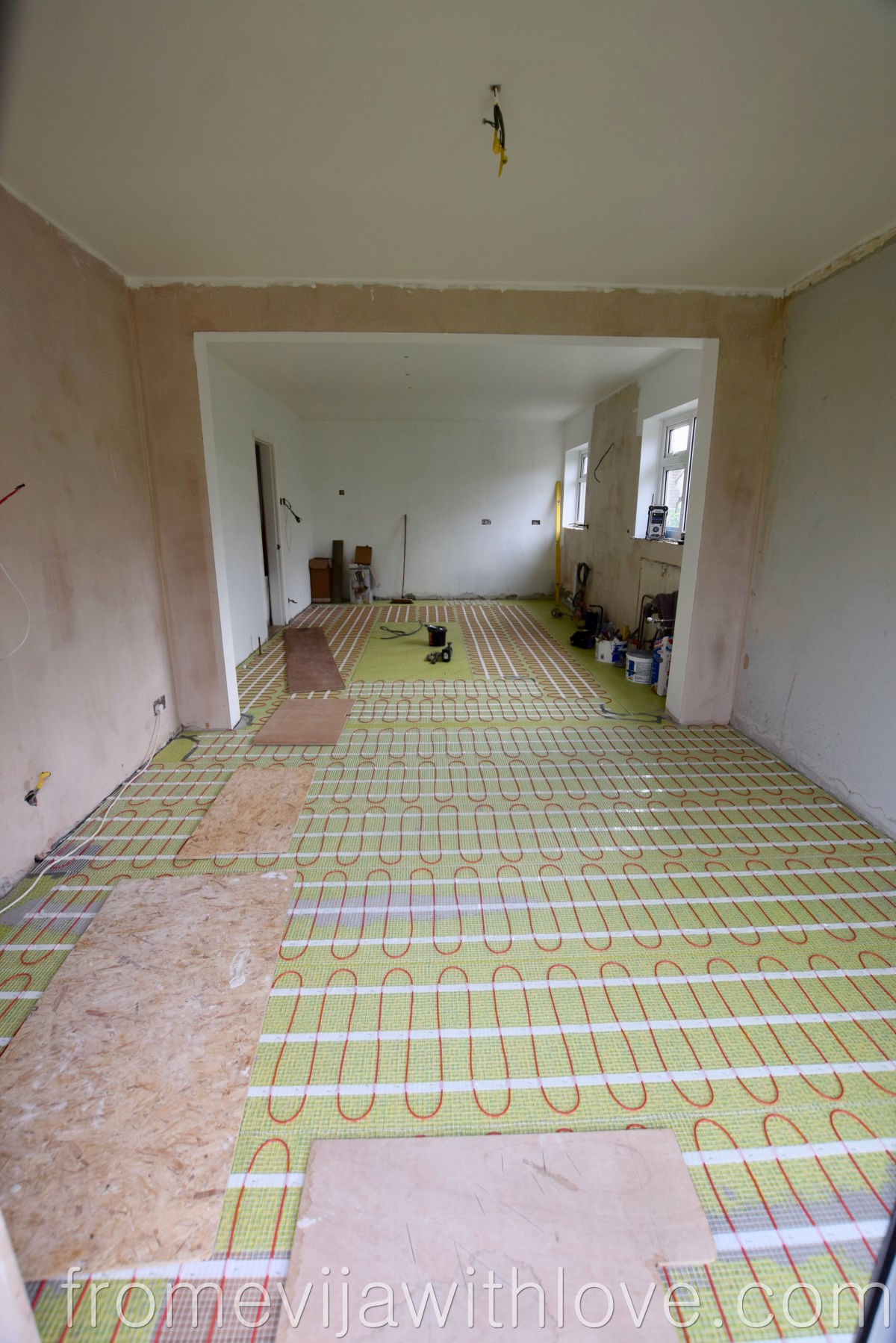 kitchen renovation underfloor heating and anti crack matt