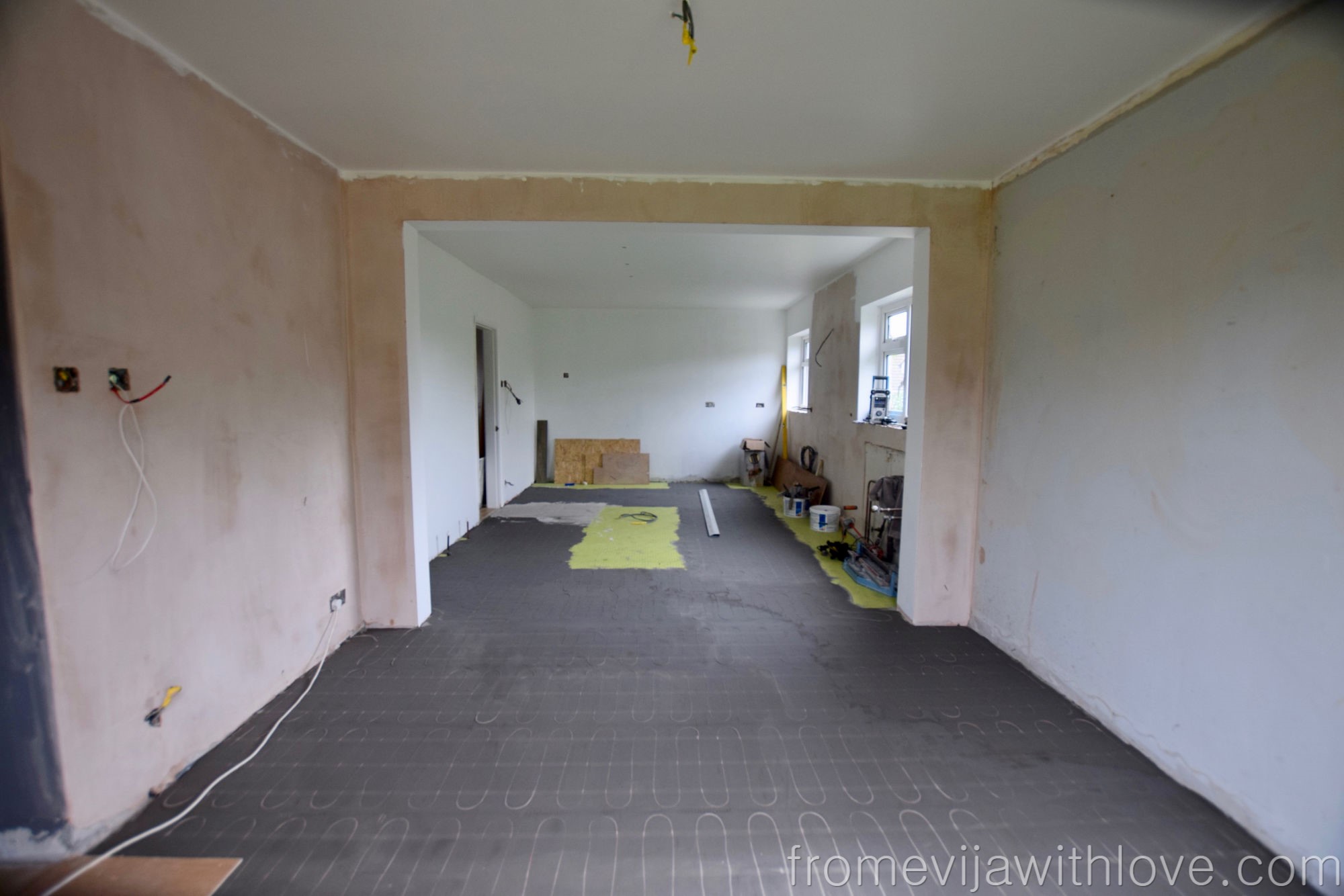 Kitchen renovation levelling the floors and underfloor heating